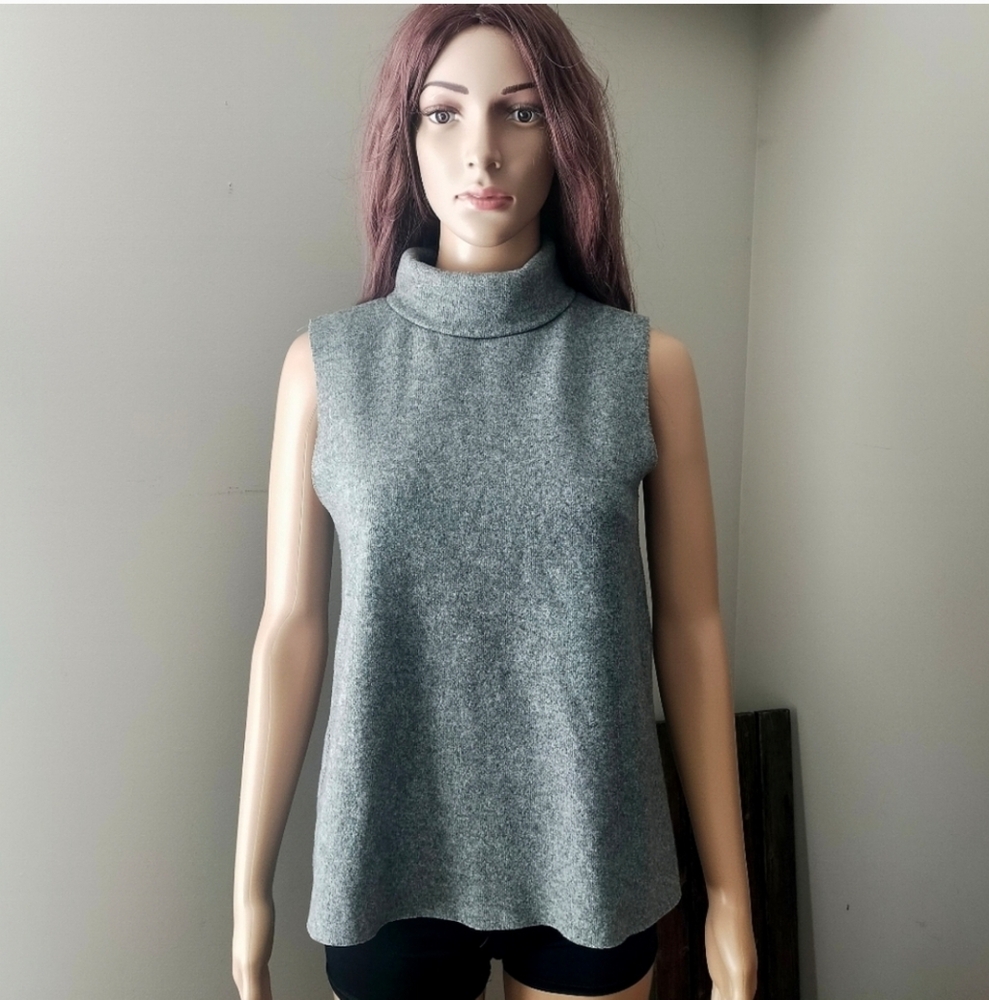 Zara top Medium Gray Sleeveless Turtle Neck